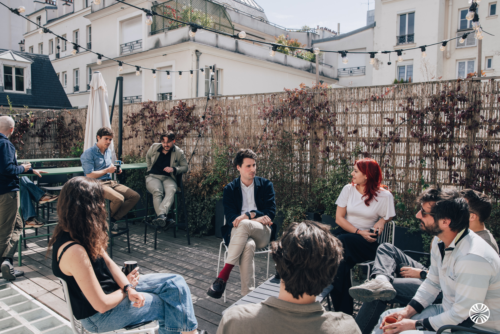 L'équipe de Tilt Energy réunie sur la terrasse de La Maison du Coworking