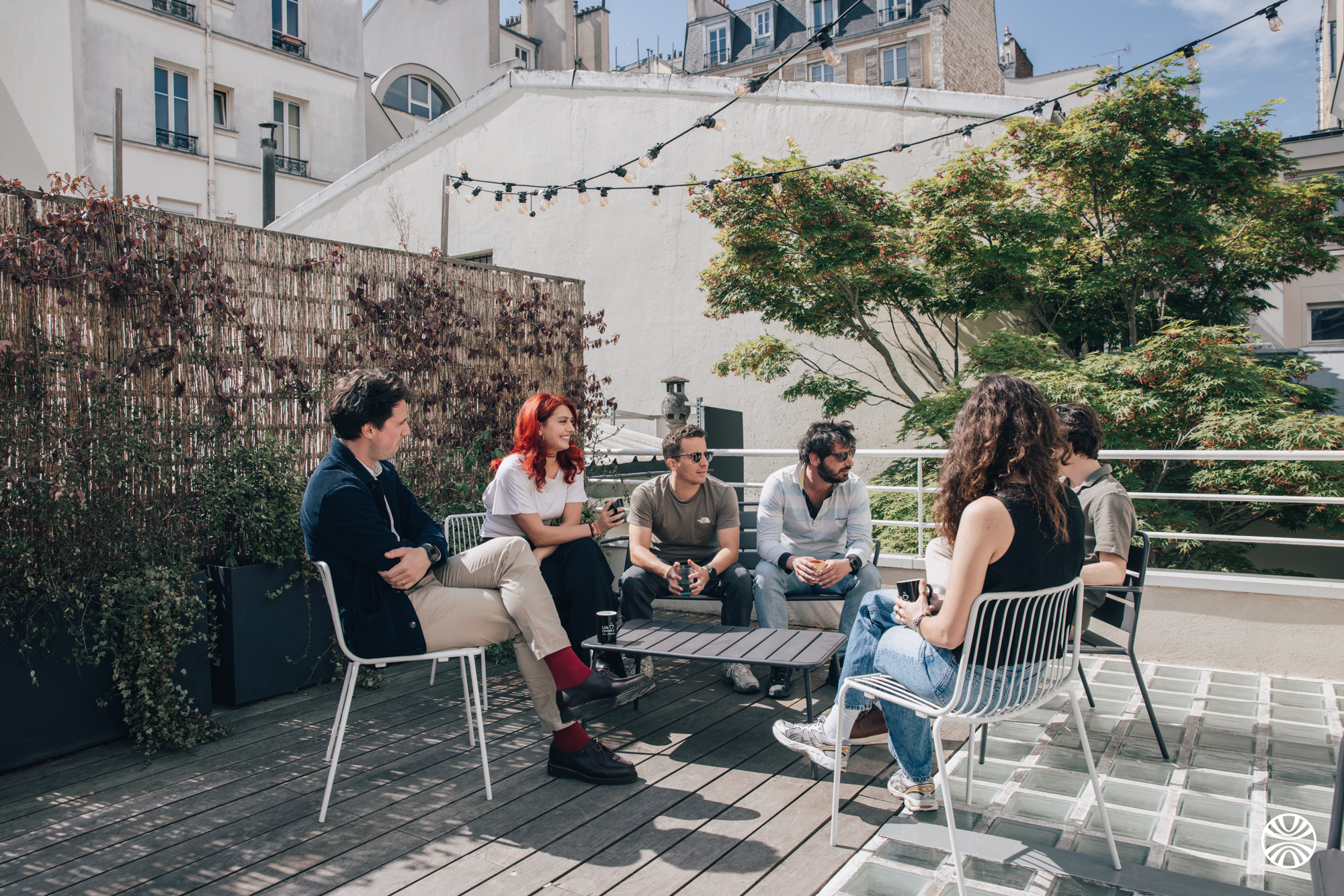 L'équipe de Tilt Energy réunie sur la terrasse de La Maison du Coworking