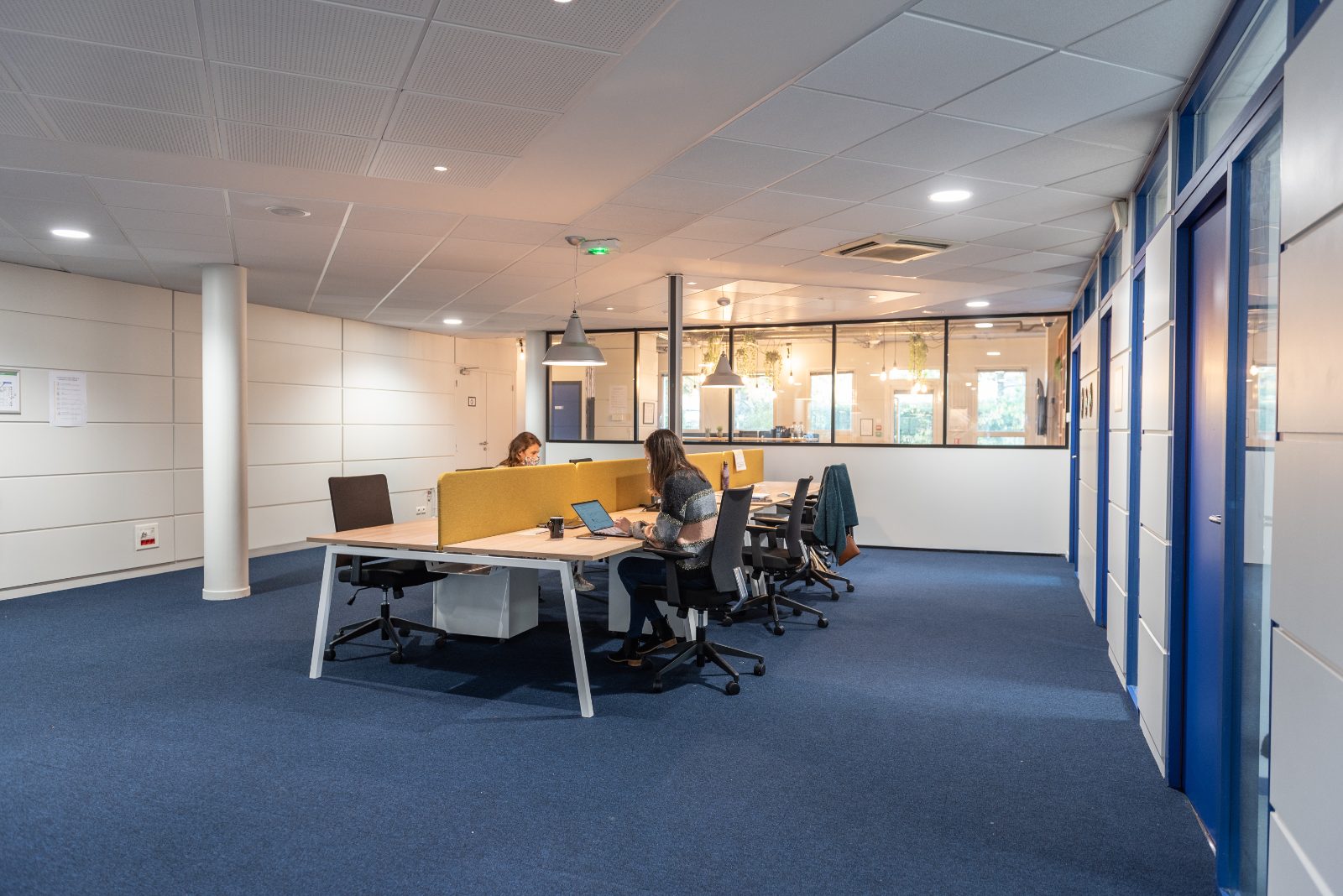 Couloir & bureaux