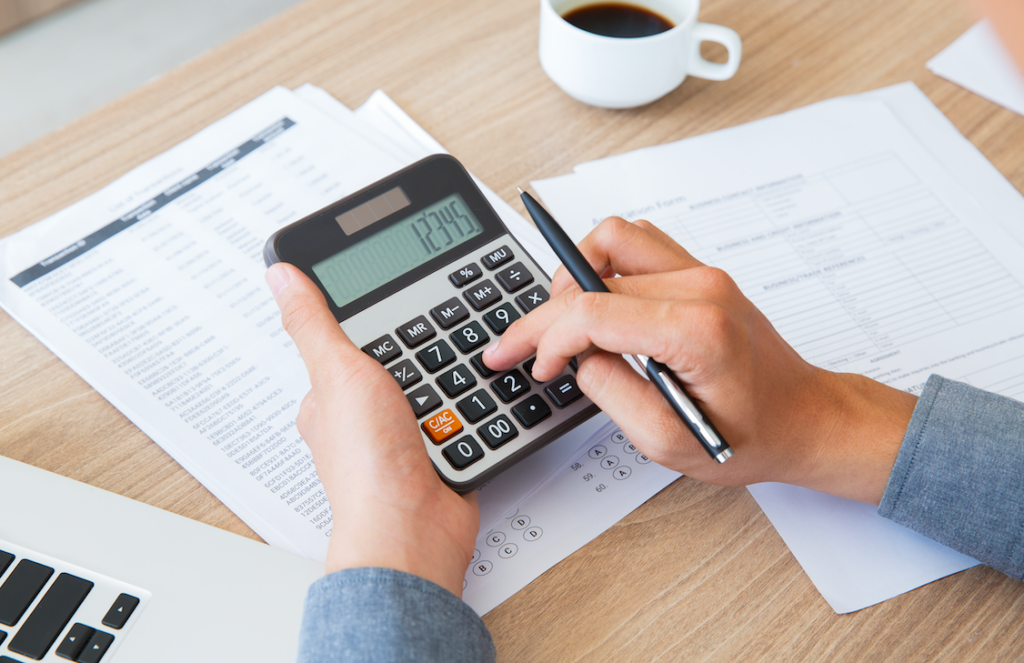CFE et coworking : et si mon bureau me permettait de payer moins ?