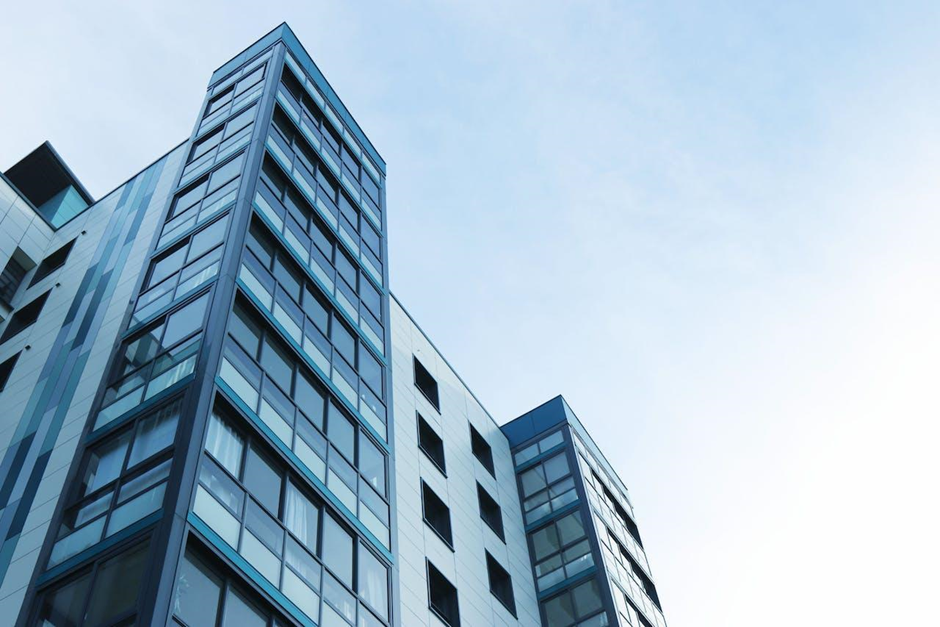 Bail classique 3-6-9 VS bureaux opérés : les différences